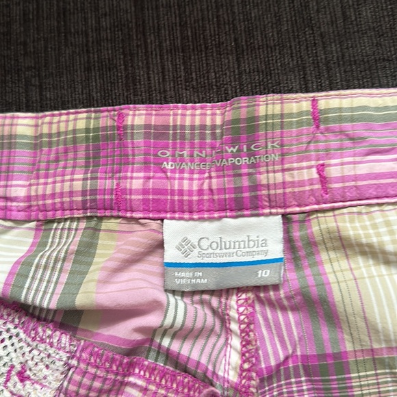 Columbia Omni-wear pink shorts - Picture 5 of 8